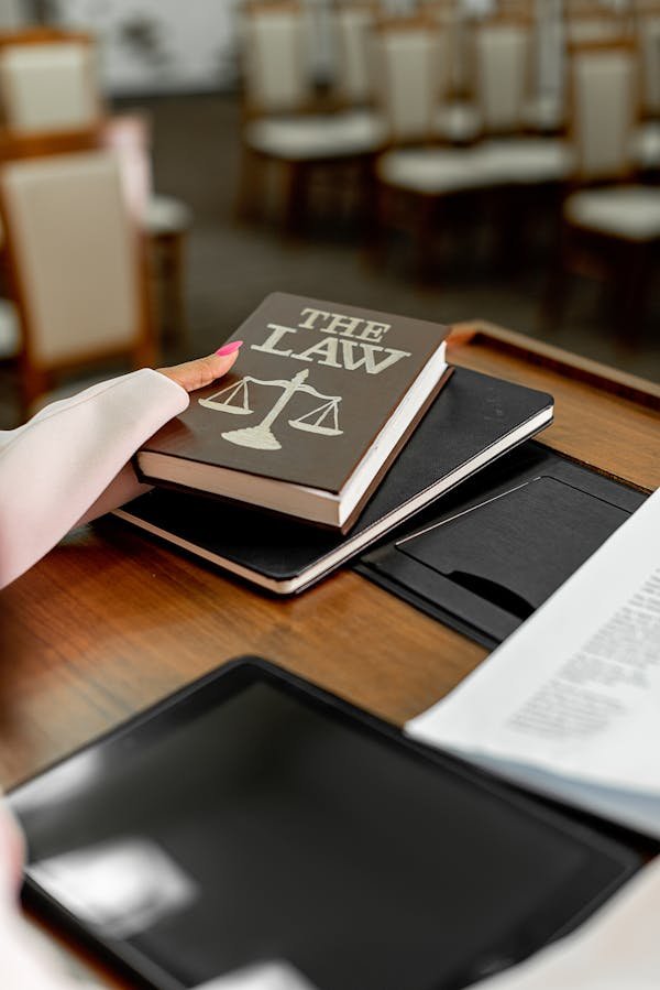 Quelle école de droit choisir pour construire sa carrière juridique